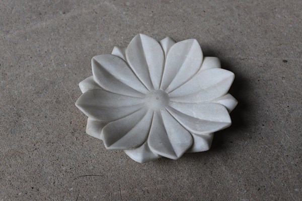 Lot 193 - MARBLE LOTUS PLATE