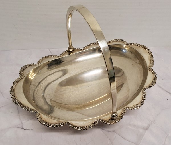 Lot 1063 - SILVER BOWL