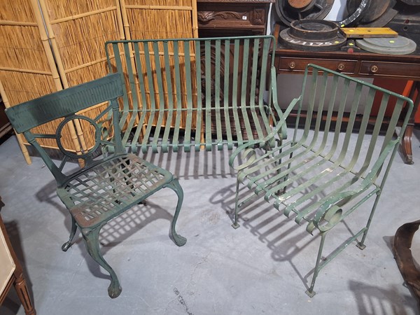 Lot 229 - GARDEN FURNITURE