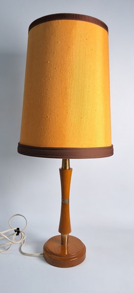 Lot 1167 - MID-CENTURY TABLE LAMP