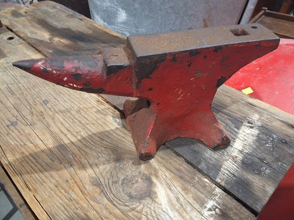 Lot 355 - ANVIL