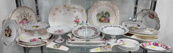 Lot 1509 - DECORATIVE CHINAWARE