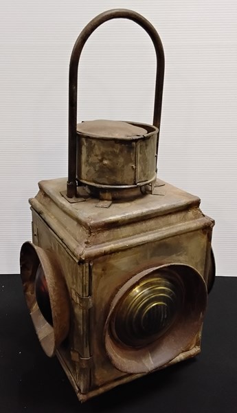 Lot 1339 - RAIL LAMP