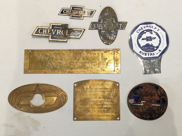 Lot 1294 - BADGES AND PLAQUES