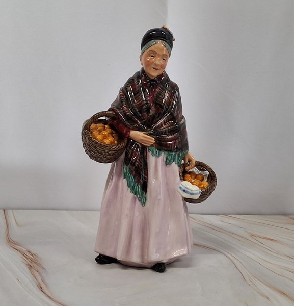 Lot 1380 - ROYAL DOULTON FIGURINE