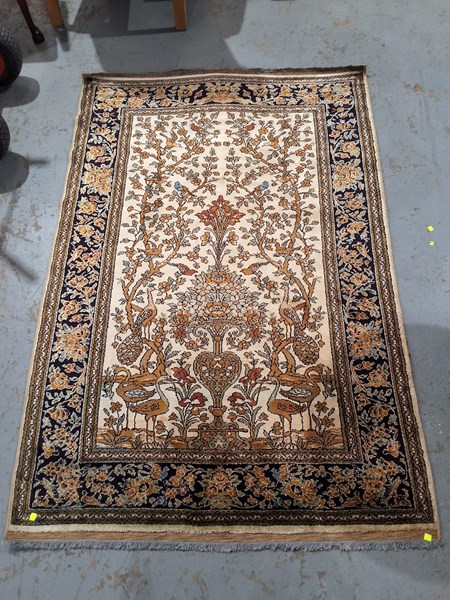 Lot 273 - RUG