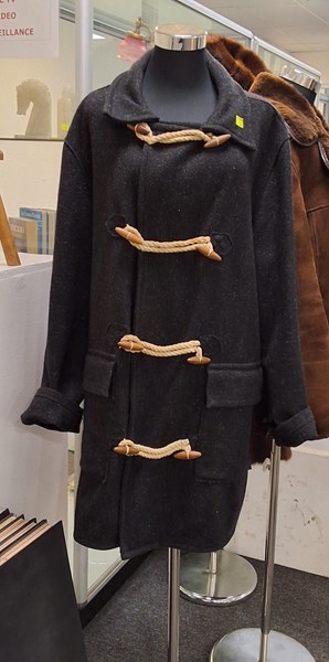 Lot 1236 - VINTAGE NORWELLAN COAT