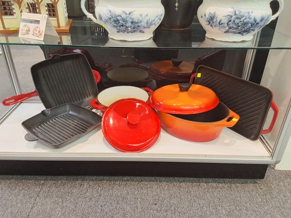 Lot 1418 - CAST IRON COOKWARE