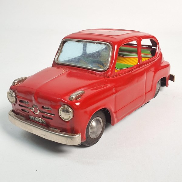 Lot 1292 - FIAT 600 TIN TOY