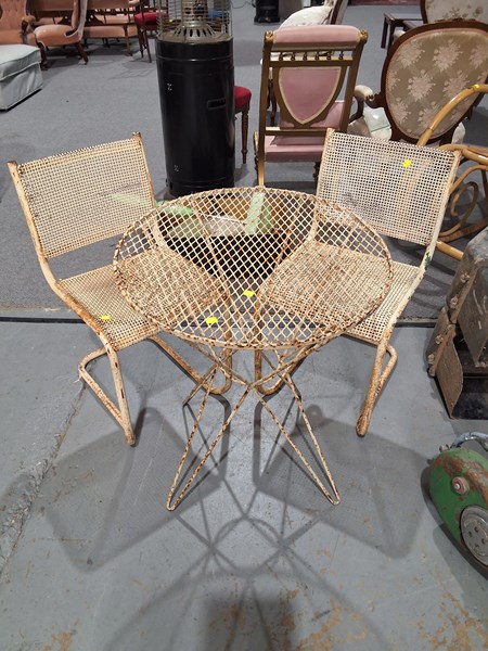 Lot 207 - TENNIS CHAIRS AND TABLE