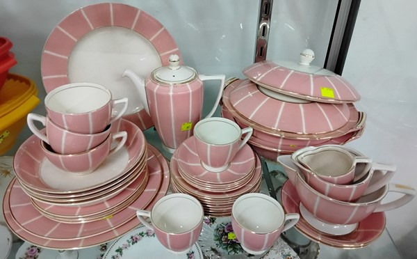 Lot 1508 - PART DINNER SERVICE