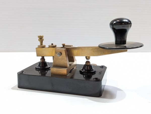 Lot 1277 - MORSE KEY