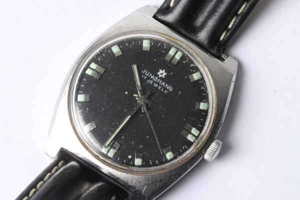 Lot 1069 - JUNGHANS WRISTWATCH