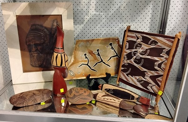 Lot 1318 - ABORIGINAL ART & ARTEFACTS