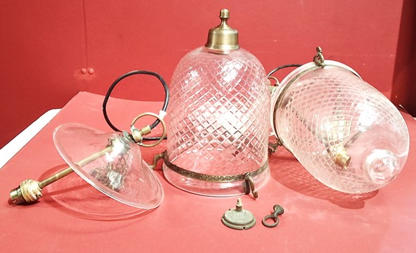 Lot 1450 - HALL LIGHTS