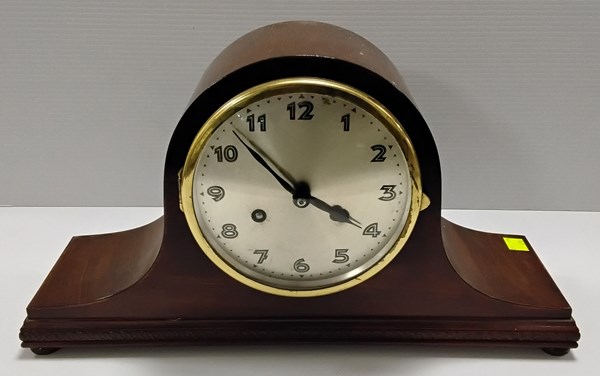 Lot 1234 - MANTEL CLOCK