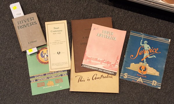 Lot 1124 - A COLLECTION OF BOOKS