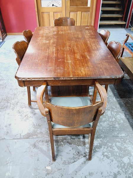 Lot 47 - DINING SUITE