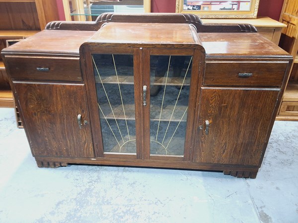 Lot 44 - SIDEBOARD