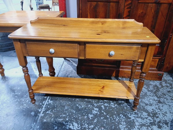 Lot 135 - CONSOLE TABLE