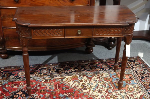 Lot 57 - CEDAR HALL TABLE