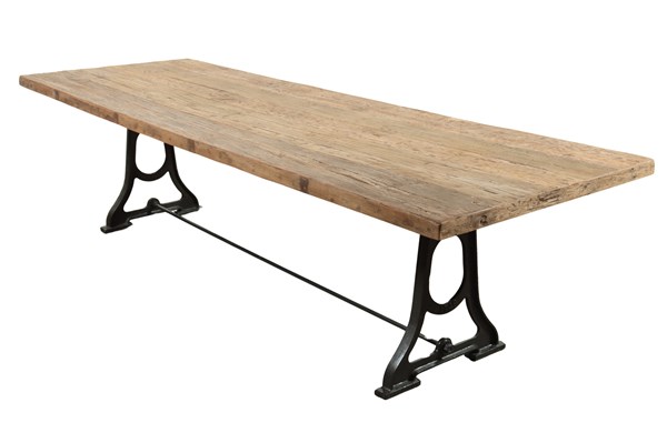 Lot 152 - DINING TABLE