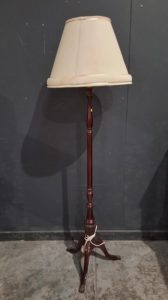 Lot 108 - STANDARD LAMP