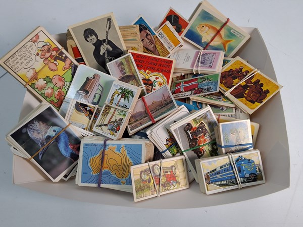 Lot 1202 - COLLECTORS CARDS