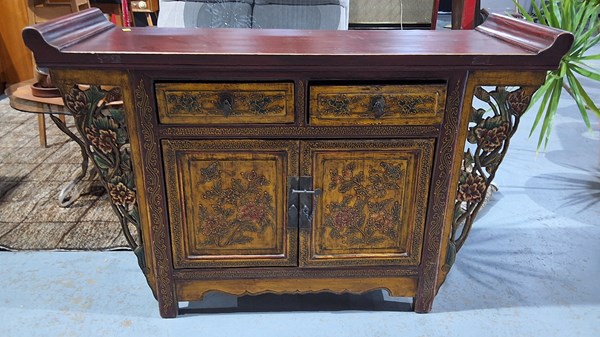 Lot 267 - CHINESE CABINET