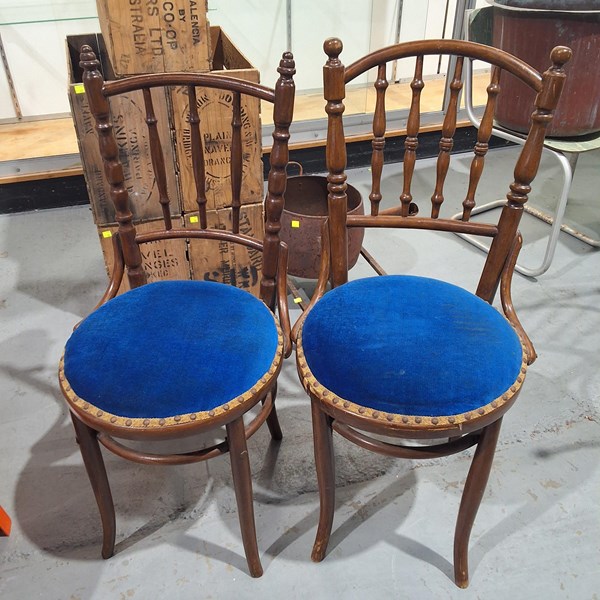 Lot 18 - SPINDLE BACK CHAIRS