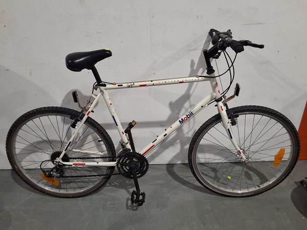 Lot 177 - PETER BROCK MOUNTAIN BIKE