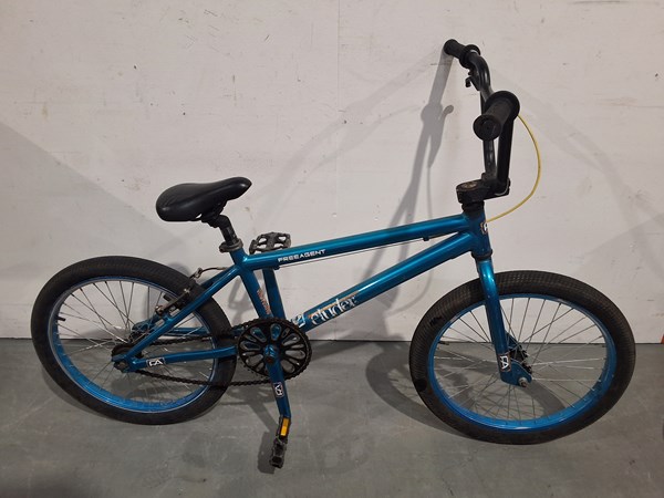 Lot 208 - BMX BIKE