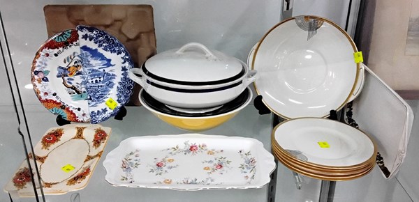 Lot 1384 - CHINAWARE