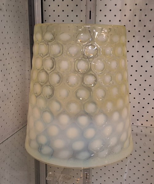 Lot 1283 - VASELINE GLASS SHADE