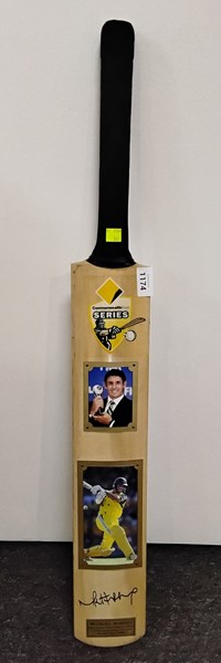 Lot 1174 - SIGNED CRICKET BAT