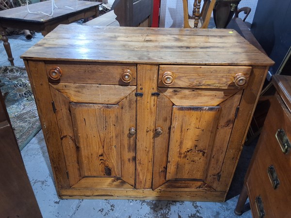 Lot 259 - DRESSER BASE