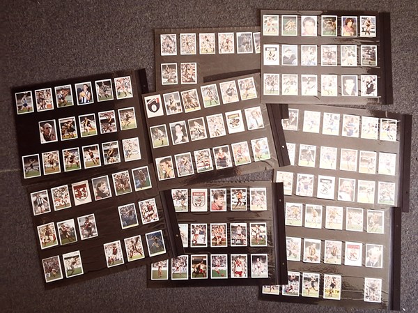 Lot 1125 - AUSTRALIAN RULES FOOTBALL STICKERS