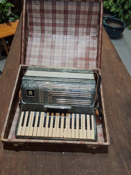 Lot 1314 - PIANO ACCORDION