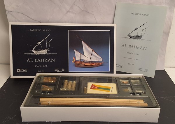 Lot 1391 - MODEL BOAT