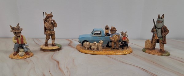 Lot 1105 - BUNNYKINS FIGURINES