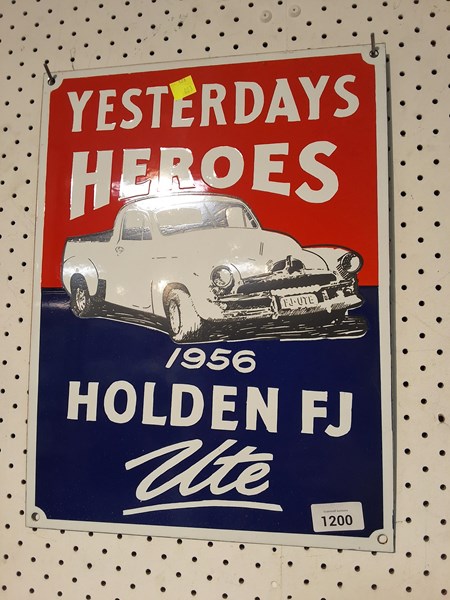 Lot 1200 - ENAMEL SIGN