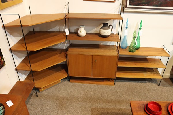 Lot 87 - MODULAR WALL SHELVING