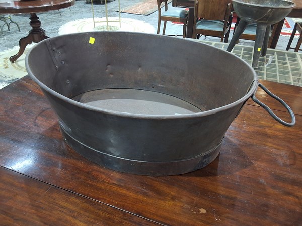 Lot 87 - WASH TUB