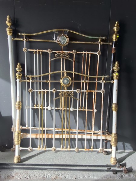 Lot 275 - CAST IRON DOUBLE BED