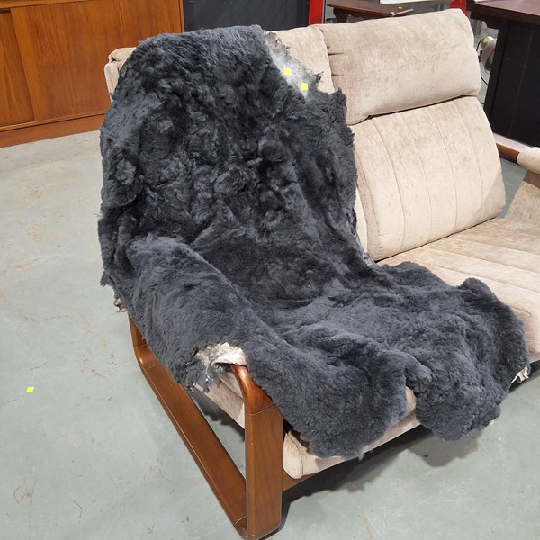 Lot 77 - SHEEPSKIN