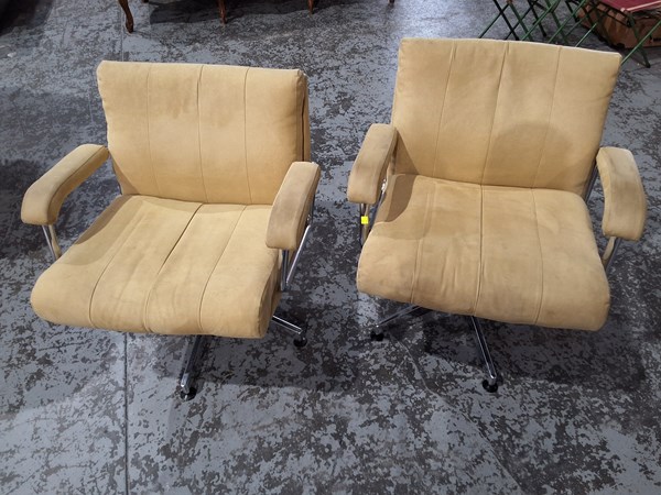 Lot 104 - PAIR OF ARMCHAIRS