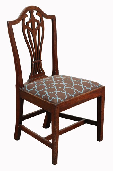 Lot 100 - GEORGIAN CHAIR