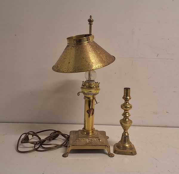 Lot 1284 - BRASS TABLE LAMP