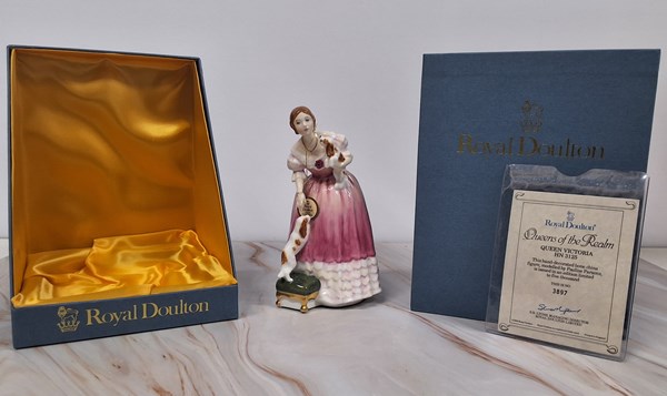 Lot 1133 - ROYAL DOULTON FIGURE