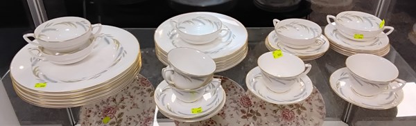 Lot 1144 - PART DINNER SERVICE